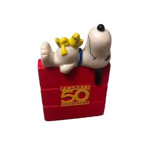 PEANUTS Snoopy plastic 50th Anniversary Doghouse‎ Woodstock